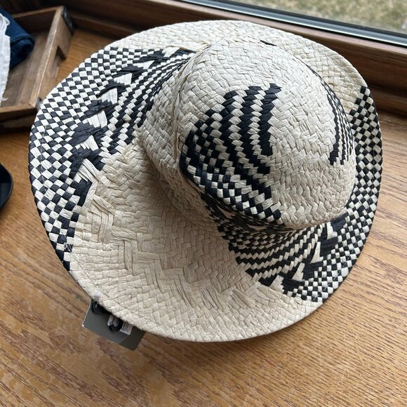 Paper Woven Black and White Checkered Pattern Sun Hat UV Protection Packable - Picture 2 of 6